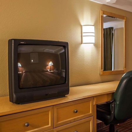 Relax Inn Saint Charles Ngoại thất bức ảnh