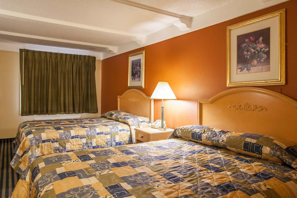 Relax Inn Saint Charles Ngoại thất bức ảnh